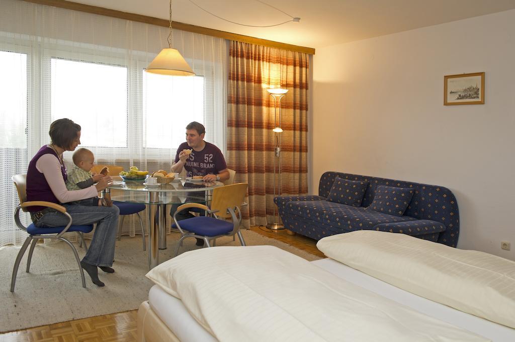 Tirolerhaus Apartment Walchsee Room photo