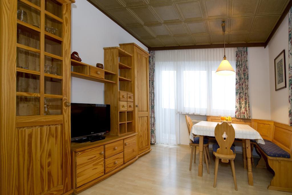 Tirolerhaus Apartment Walchsee Room photo